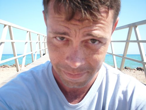 Fotografia de cocinillas, Chico de 47 años