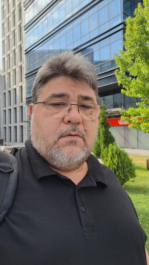 Fotografia de Claudiu, Chico de 54 años