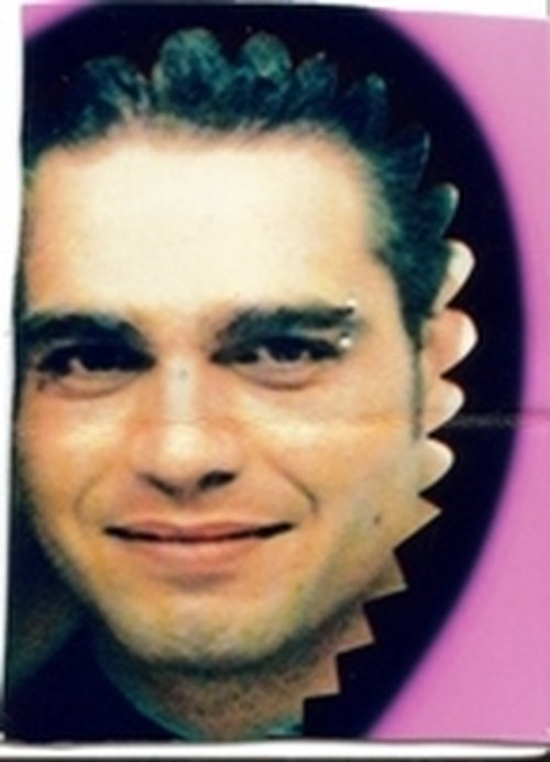 Fotografia de furby, Chico de 48 años