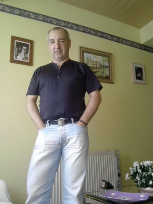 Fotografia de pontumio, Chico de 67 años