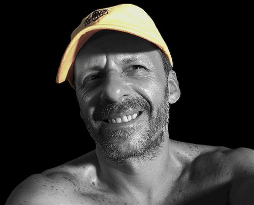 Fotografia de sgahe, Chico de 66 años