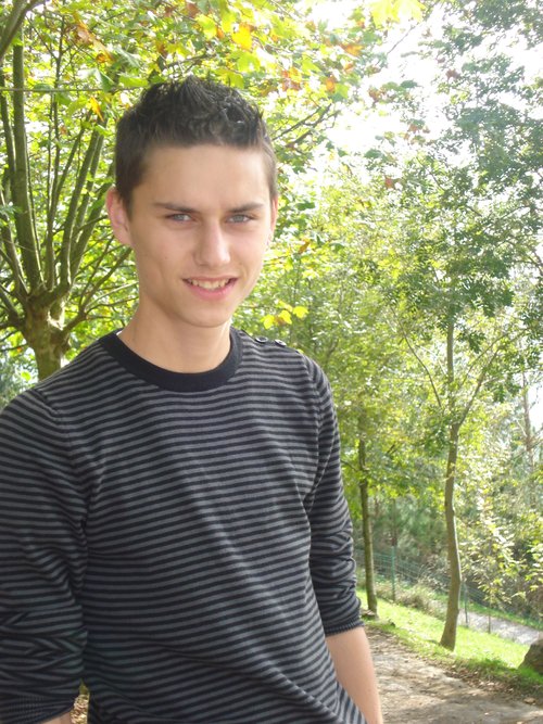 Fotografia de botonero, Chico de 35 años