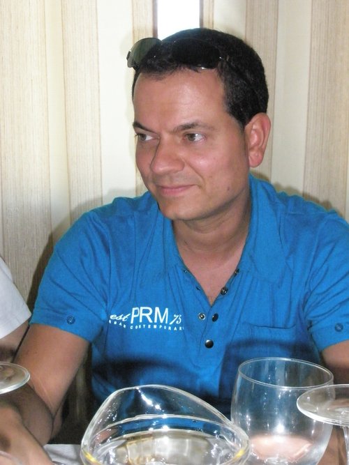 Fotografia de MIKE6, Chico de 50 años