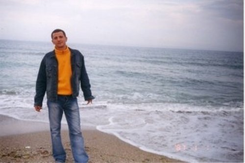 Fotografia de Sedan, Chico de 45 años