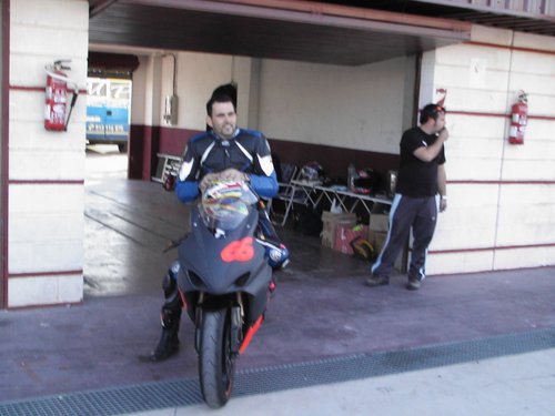 Fotografia de suzukigsxrk5, Chico de 57 años