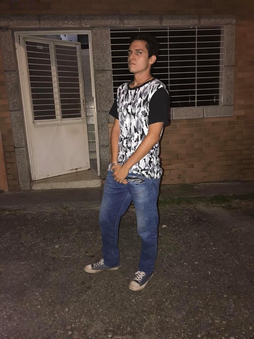 Fotografia de Bintruz, Chico de 28 años
